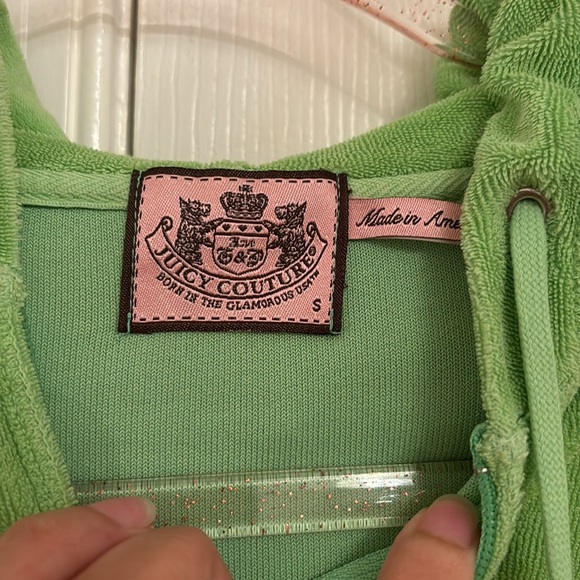 Juicy Couture Zip Up - Picture 2 of 3